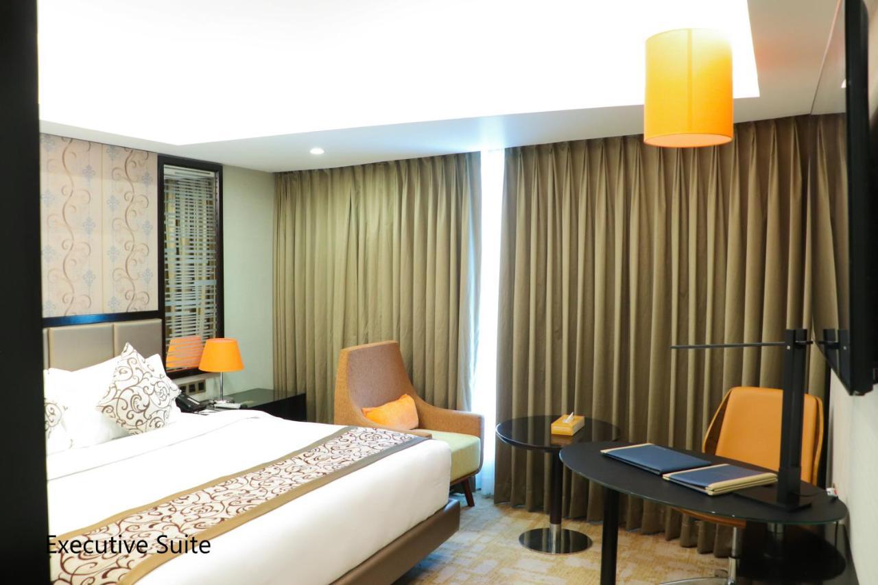 Grand Sylhet Hotel&Resort Buitenkant foto