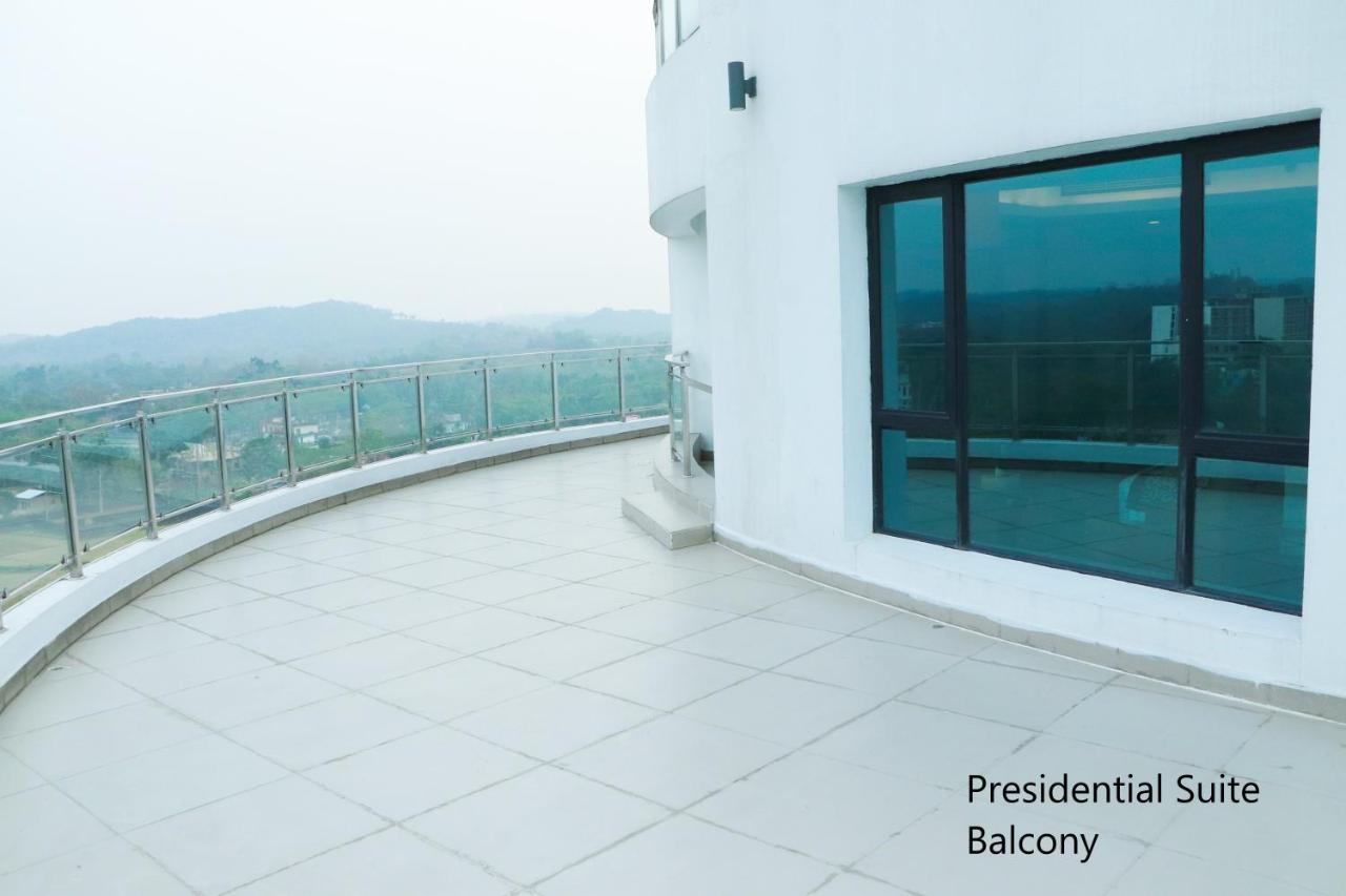 Grand Sylhet Hotel&Resort Buitenkant foto