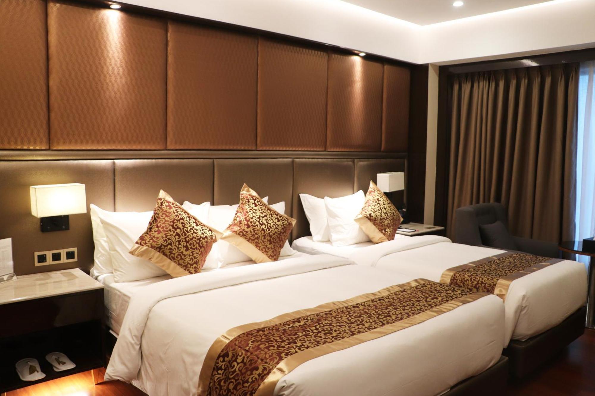 Grand Sylhet Hotel&Resort Buitenkant foto